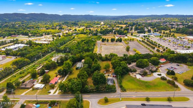 7427 Andersonville Pike, Knoxville, TN 37938
