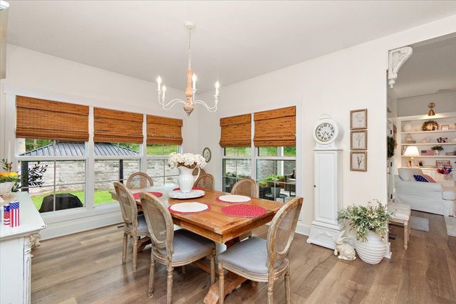 555 Station Cir, Tullahoma, TN 37388