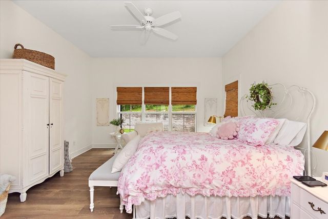 555 Station Cir, Tullahoma, TN 37388