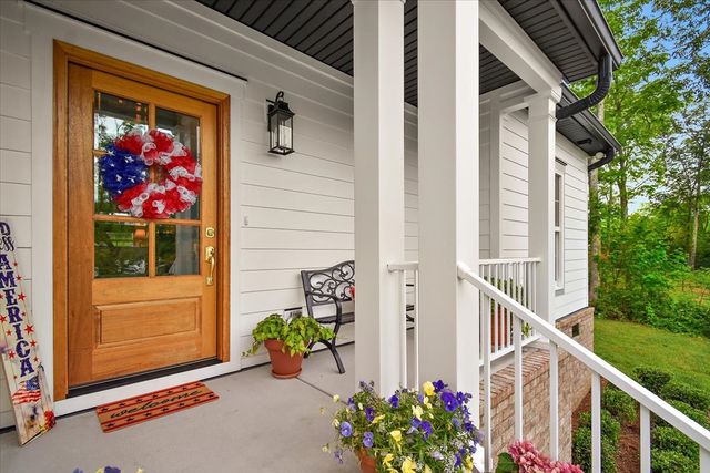 555 Station Cir, Tullahoma, TN 37388