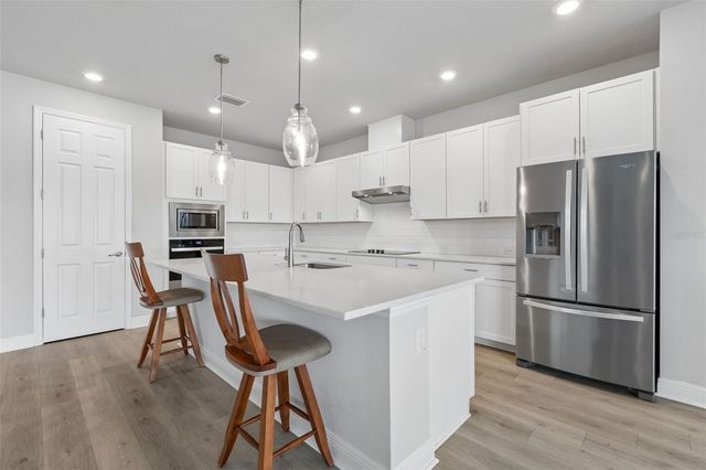 31407 WESTBURY ESTATES AVENUE, Wesley Chapel, FL 33545