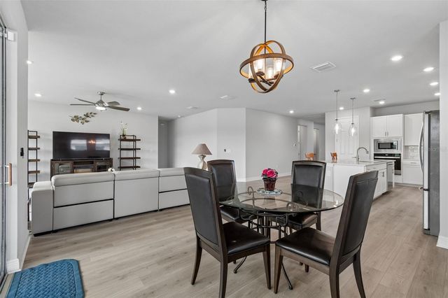 31407 WESTBURY ESTATES AVENUE, Wesley Chapel, FL 33545