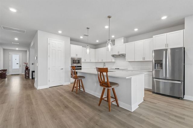 31407 WESTBURY ESTATES AVENUE, Wesley Chapel, FL 33545
