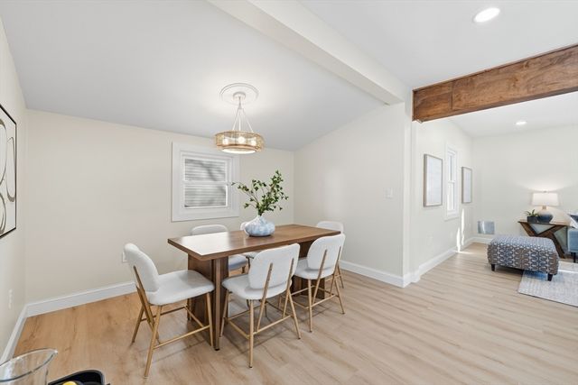 9 Pinegrove, Billerica, MA 01821