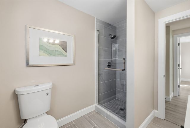 9 Pinegrove, Billerica, MA 01821