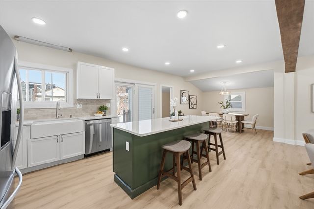 9 Pinegrove, Billerica, MA 01821