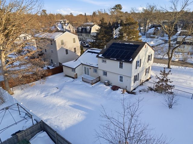 9 Pinegrove, Billerica, MA 01821