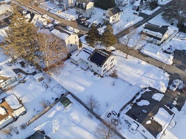 9 Pinegrove, Billerica, MA 01821