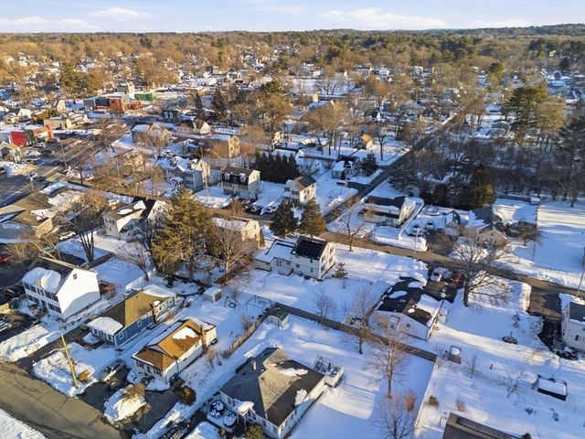 9 Pinegrove, Billerica, MA 01821