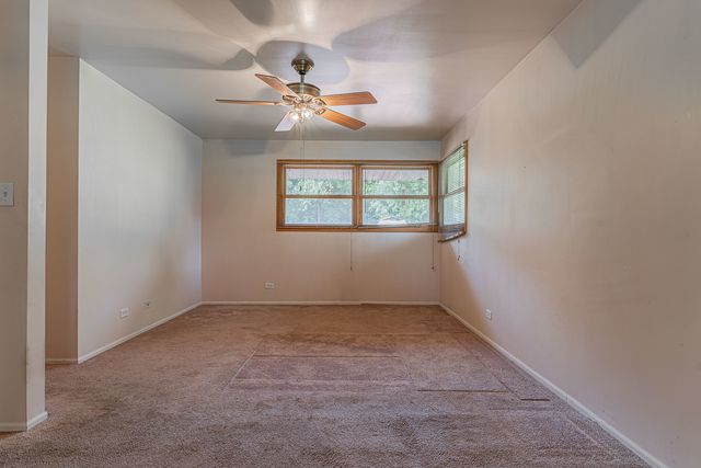 26815 W Nippersink Road, Ingleside, IL 60041