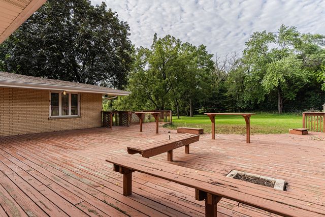 26815 W Nippersink Road, Ingleside, IL 60041