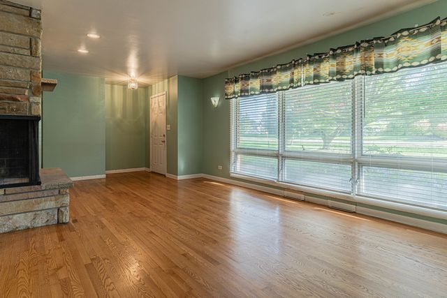 26815 W Nippersink Road, Ingleside, IL 60041