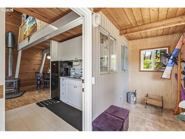 5980 EL MAR Ave, Lincoln City, OR 97367