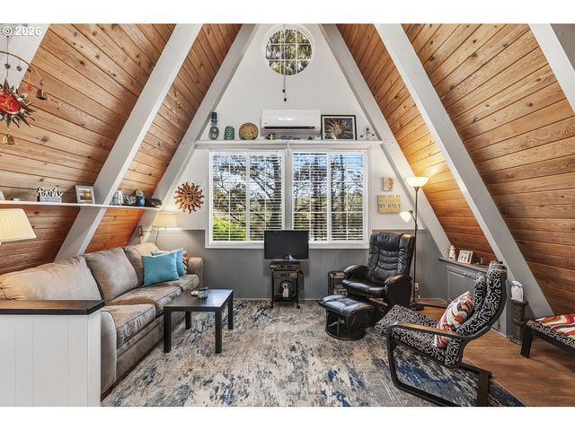 5980 EL MAR Ave, Lincoln City, OR 97367