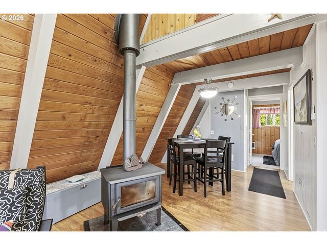 5980 EL MAR Ave, Lincoln City, OR 97367