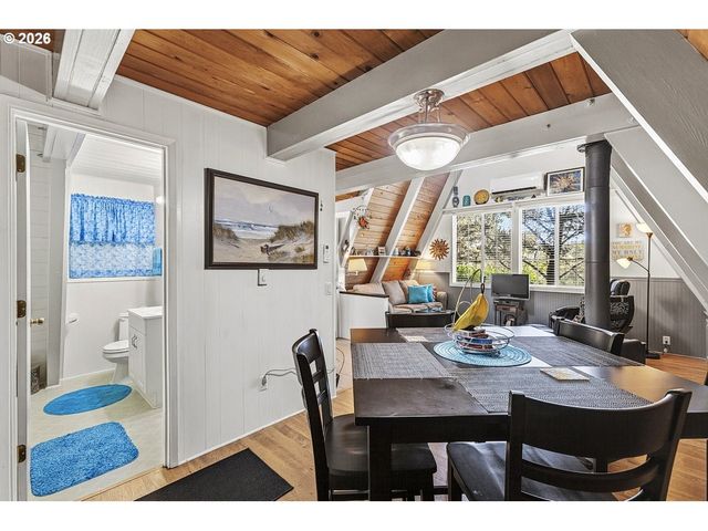 5980 EL MAR Ave, Lincoln City, OR 97367