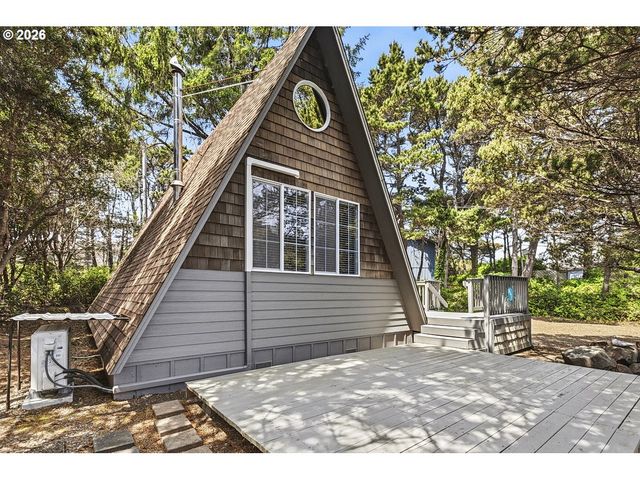 5980 EL MAR Ave, Lincoln City, OR 97367