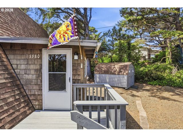 5980 EL MAR Ave, Lincoln City, OR 97367