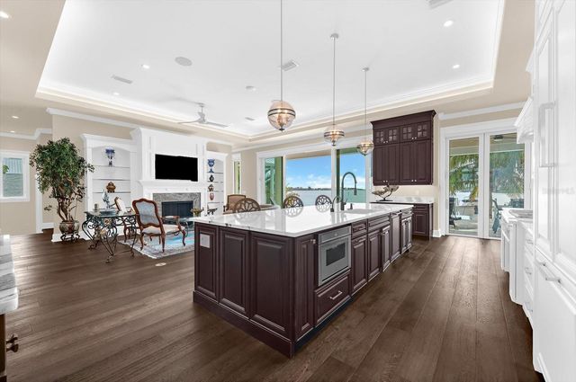 511 BAYVIEW DRIVE, Holmes Beach, FL 34217