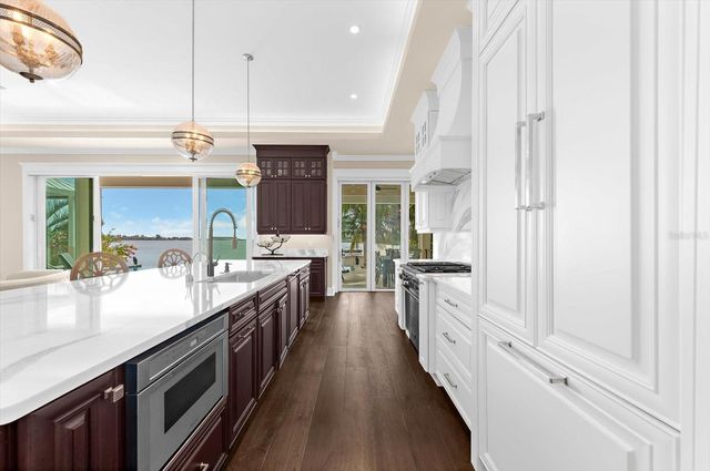 511 BAYVIEW DRIVE, Holmes Beach, FL 34217