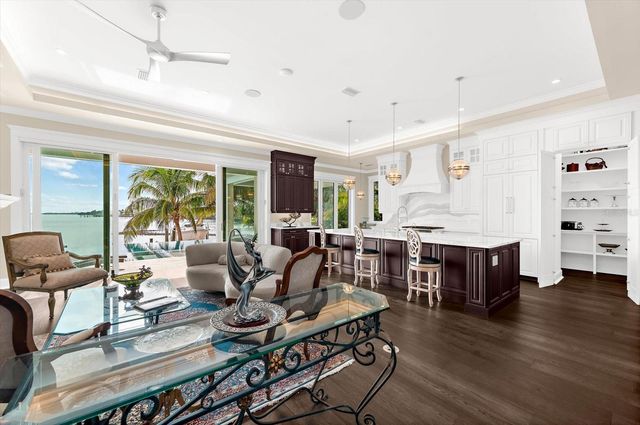 511 BAYVIEW DRIVE, Holmes Beach, FL 34217