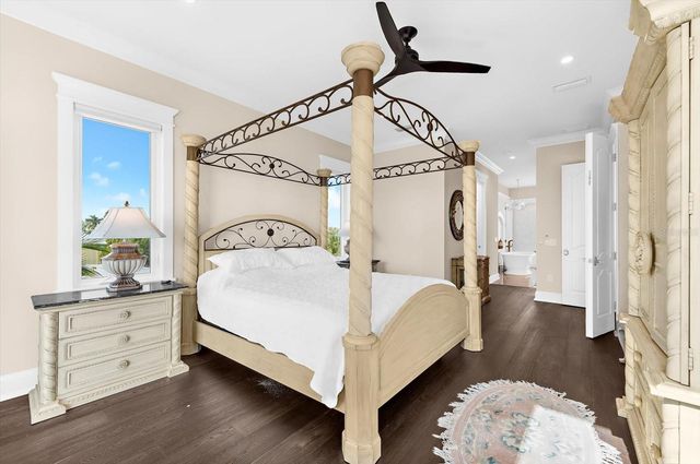 511 BAYVIEW DRIVE, Holmes Beach, FL 34217