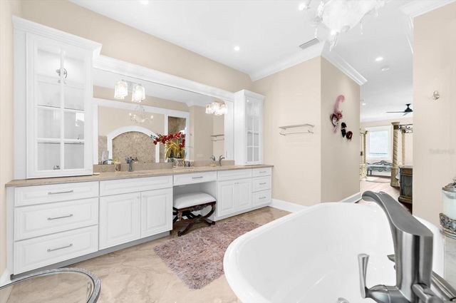 511 BAYVIEW DRIVE, Holmes Beach, FL 34217