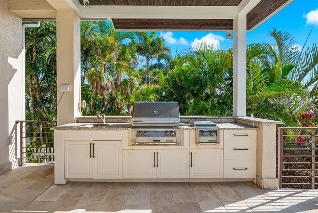 511 BAYVIEW DRIVE, Holmes Beach, FL 34217