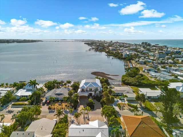 511 BAYVIEW DRIVE, Holmes Beach, FL 34217