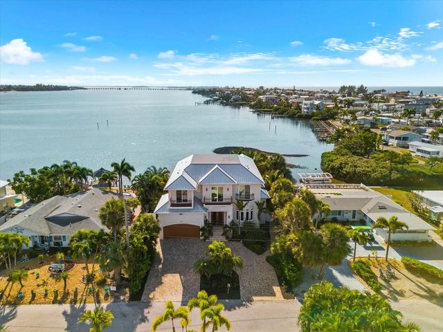 511 BAYVIEW DRIVE, Holmes Beach, FL 34217