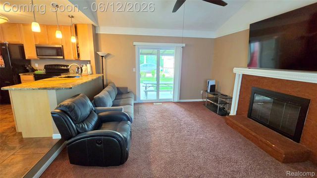 417 Shana Drive, Canton Charter Township, MI 48187