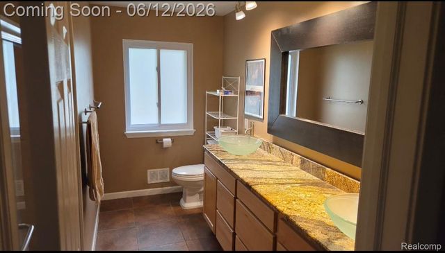 417 Shana Drive, Canton Charter Township, MI 48187
