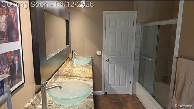 417 Shana Drive, Canton Charter Township, MI 48187
