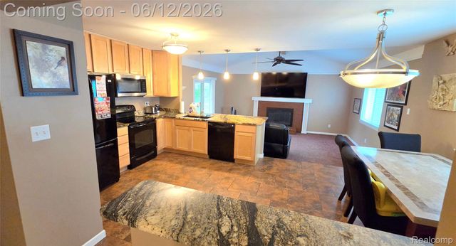 417 Shana Drive, Canton Charter Township, MI 48187