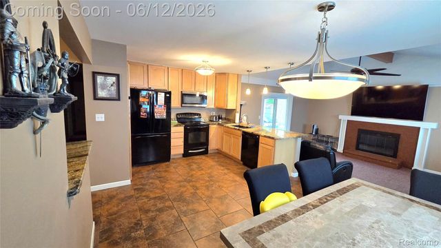 417 Shana Drive, Canton Charter Township, MI 48187