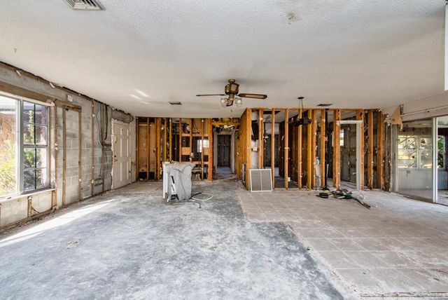 8848 W MILLPOINT ROAD, Riverview, FL 33578