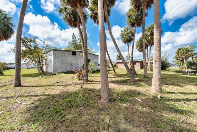 8848 W MILLPOINT ROAD, Riverview, FL 33578