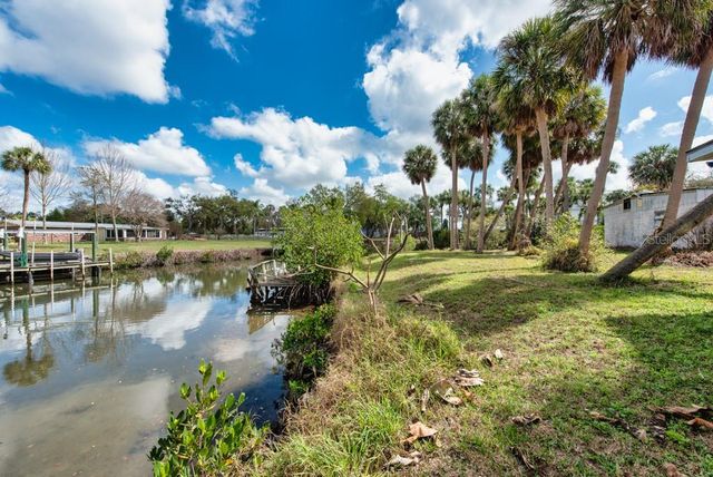 8848 W MILLPOINT ROAD, Riverview, FL 33578