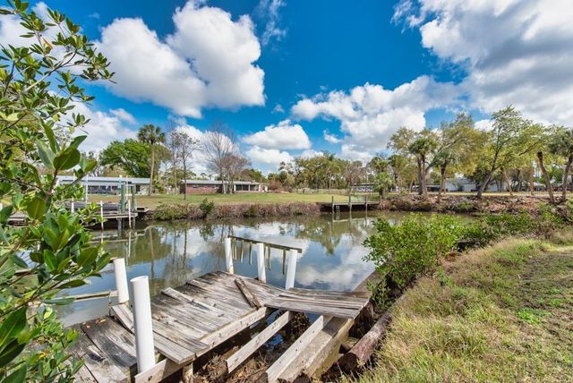 8848 W MILLPOINT ROAD, Riverview, FL 33578