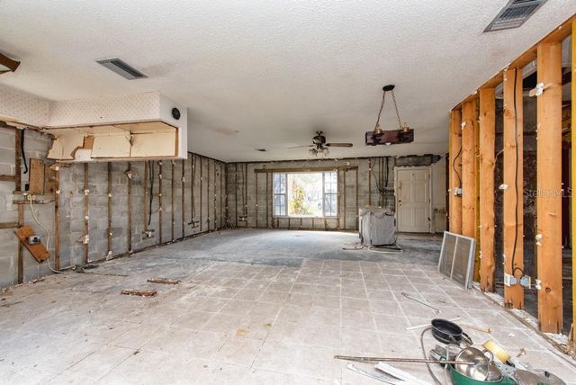 8848 W MILLPOINT ROAD, Riverview, FL 33578