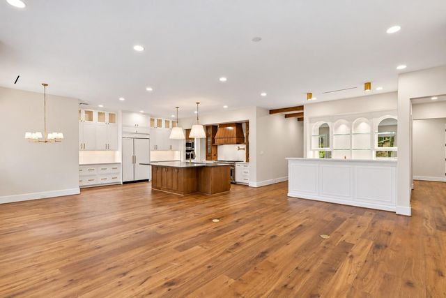 6146 Sugar Hill Drive, Houston, TX 77057