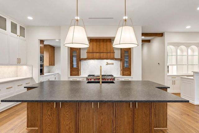 6146 Sugar Hill Drive, Houston, TX 77057