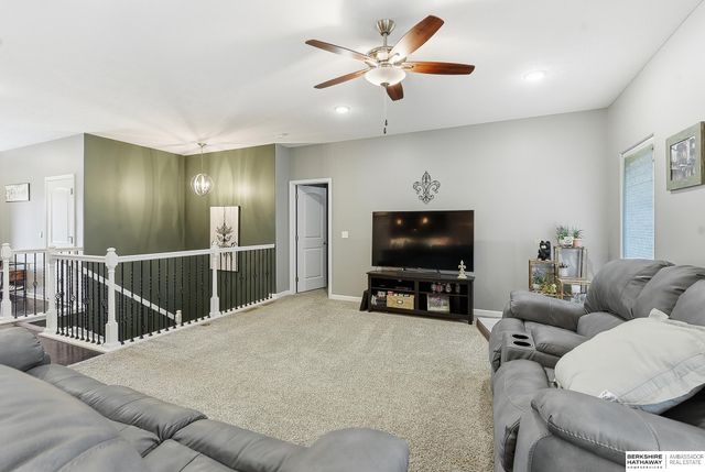 8502 S 169th Street, Omaha, NE 68136