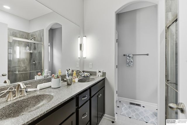 8502 S 169th Street, Omaha, NE 68136