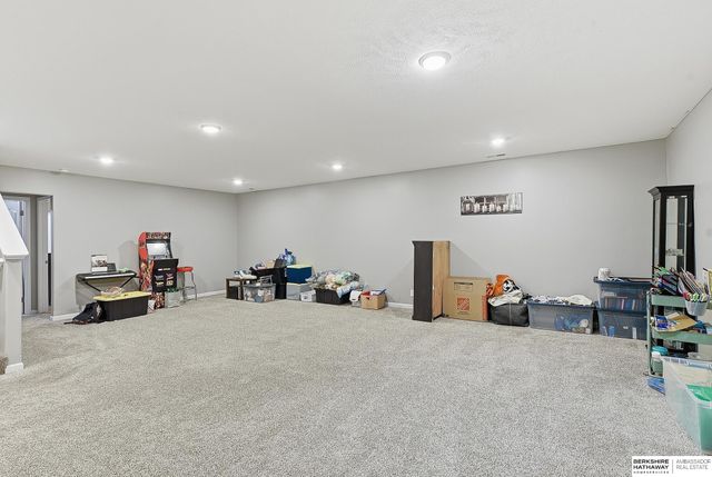 8502 S 169th Street, Omaha, NE 68136