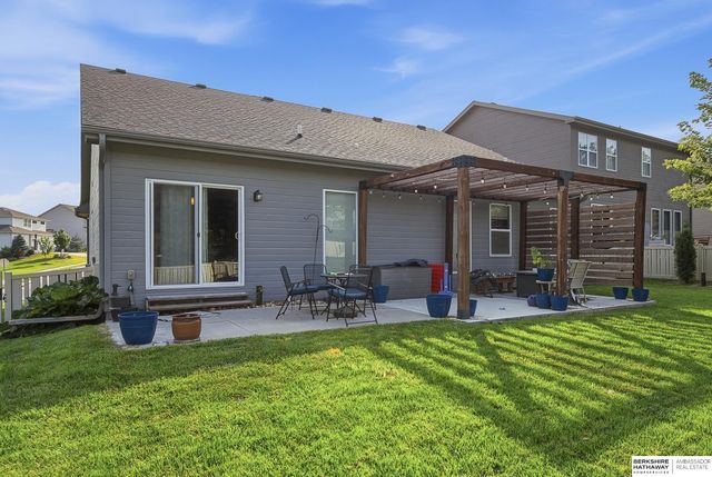 8502 S 169th Street, Omaha, NE 68136
