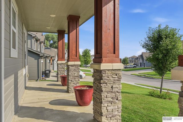 8502 S 169th Street, Omaha, NE 68136
