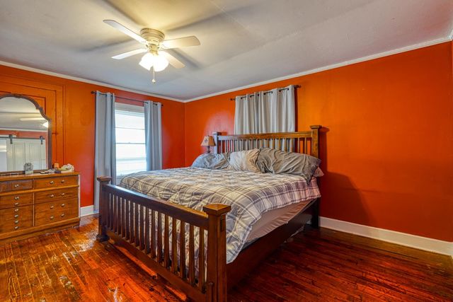 22 S Main St, Duncan, SC 29334