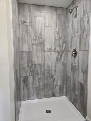 84 Greenwich Rd, Ware, MA 01082