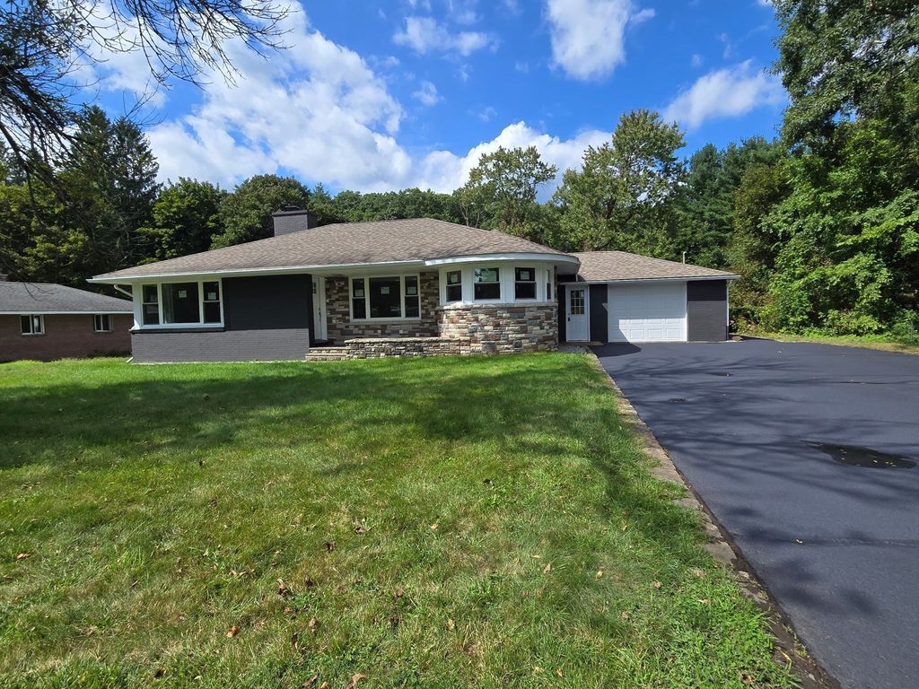 84 Greenwich Rd, Ware, MA 01082